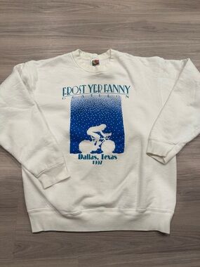 Fruit of the Loom White 'Frost Yer Fanny' Dallas 1997 Graphic Sweatshirt